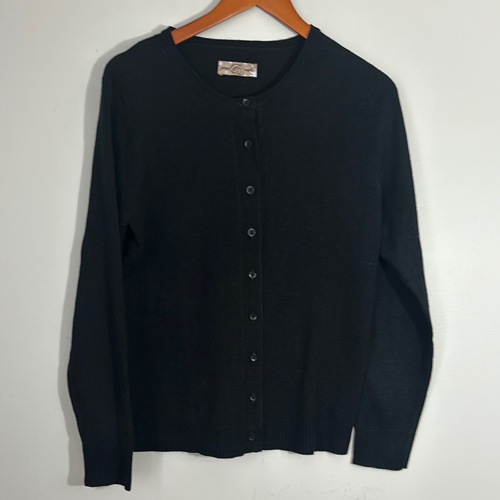 Classic Black Women's Sweater size L